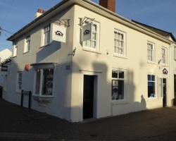 19 The Marsh Hythe Southampton