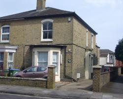 9 The Avenue, Southampton